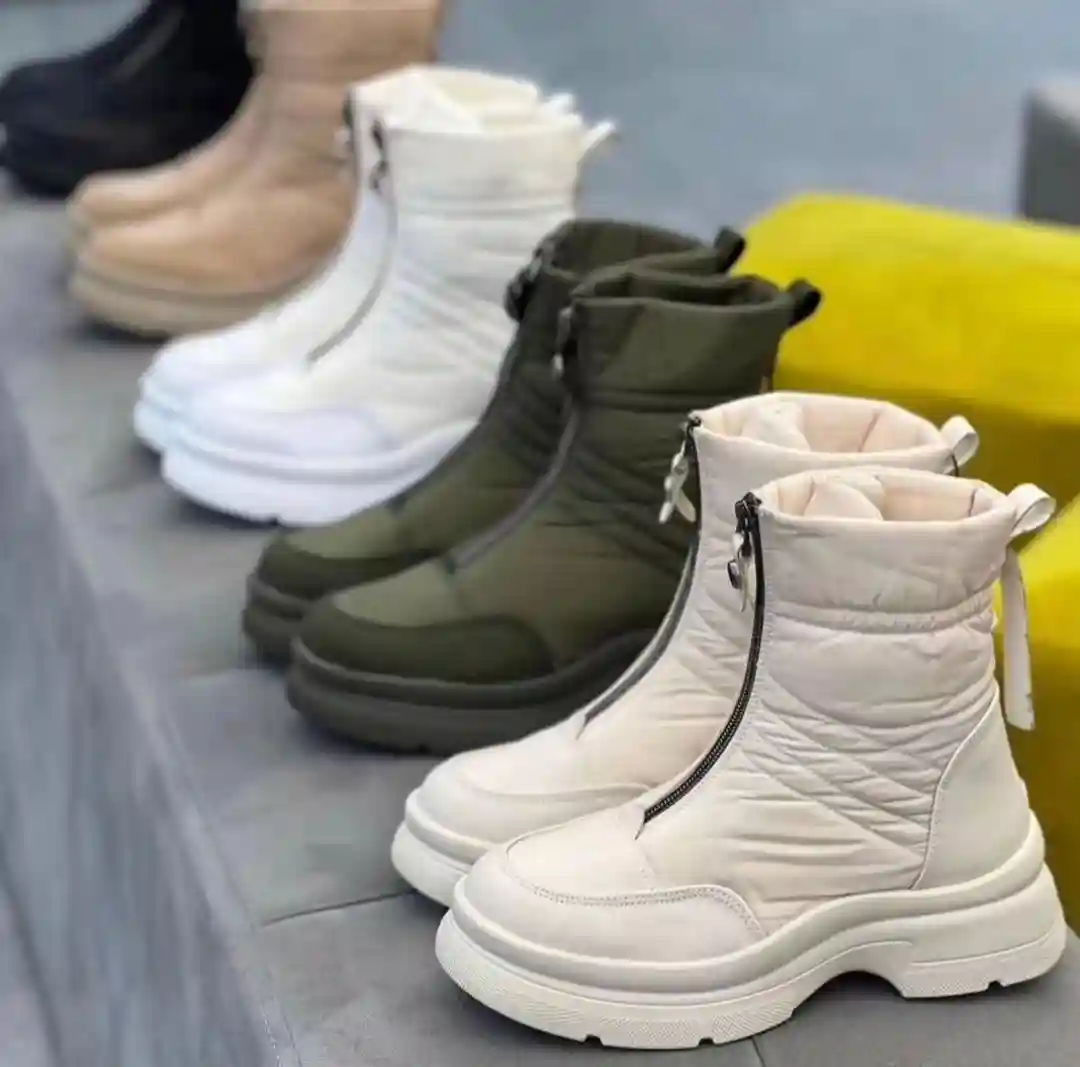 نیم‌بوت زنانه کاپشنی رنگ مشکی