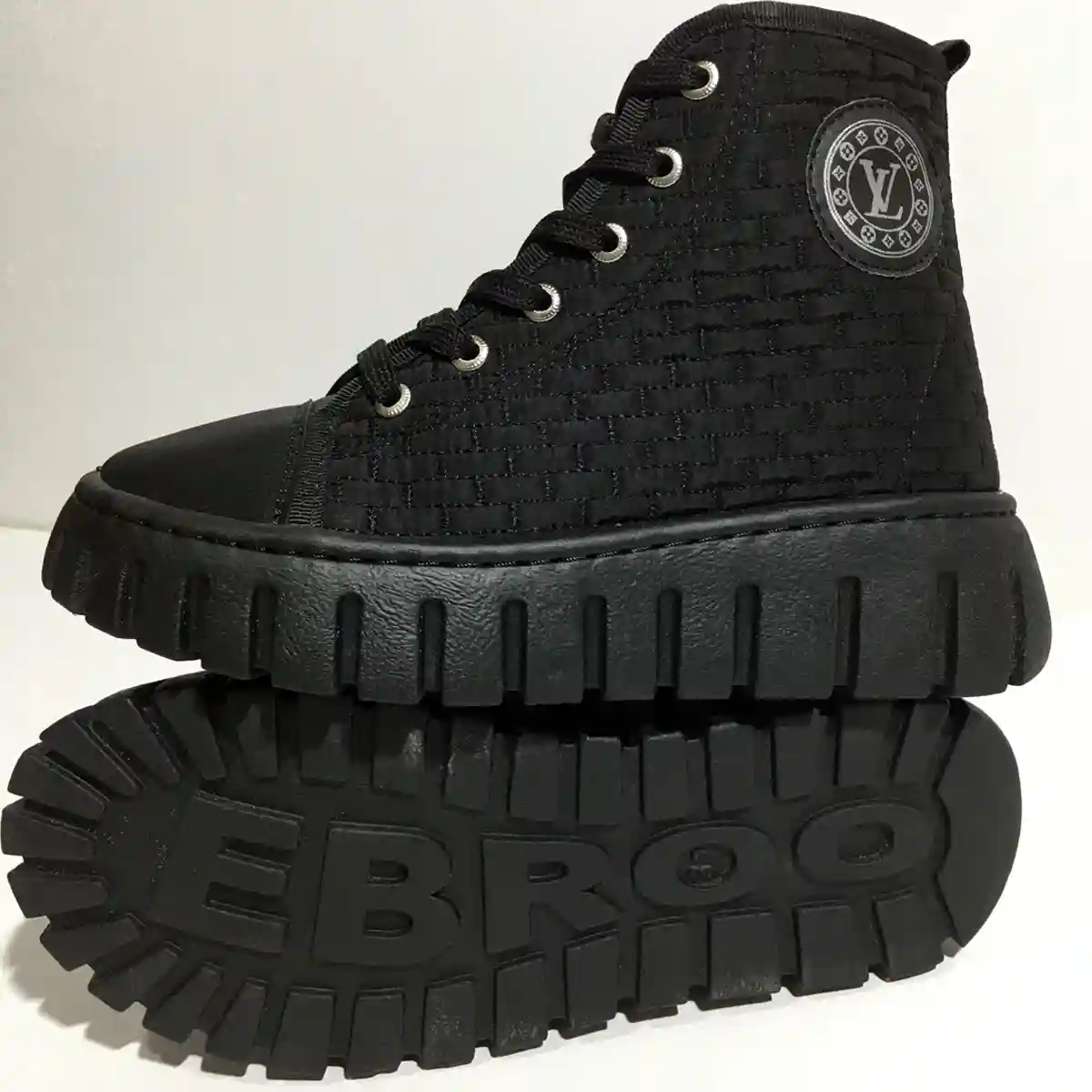 نیم‌بوت دخترانه زنانه کاپشنی ( شمعی ) لویی ویتون lv مشکی