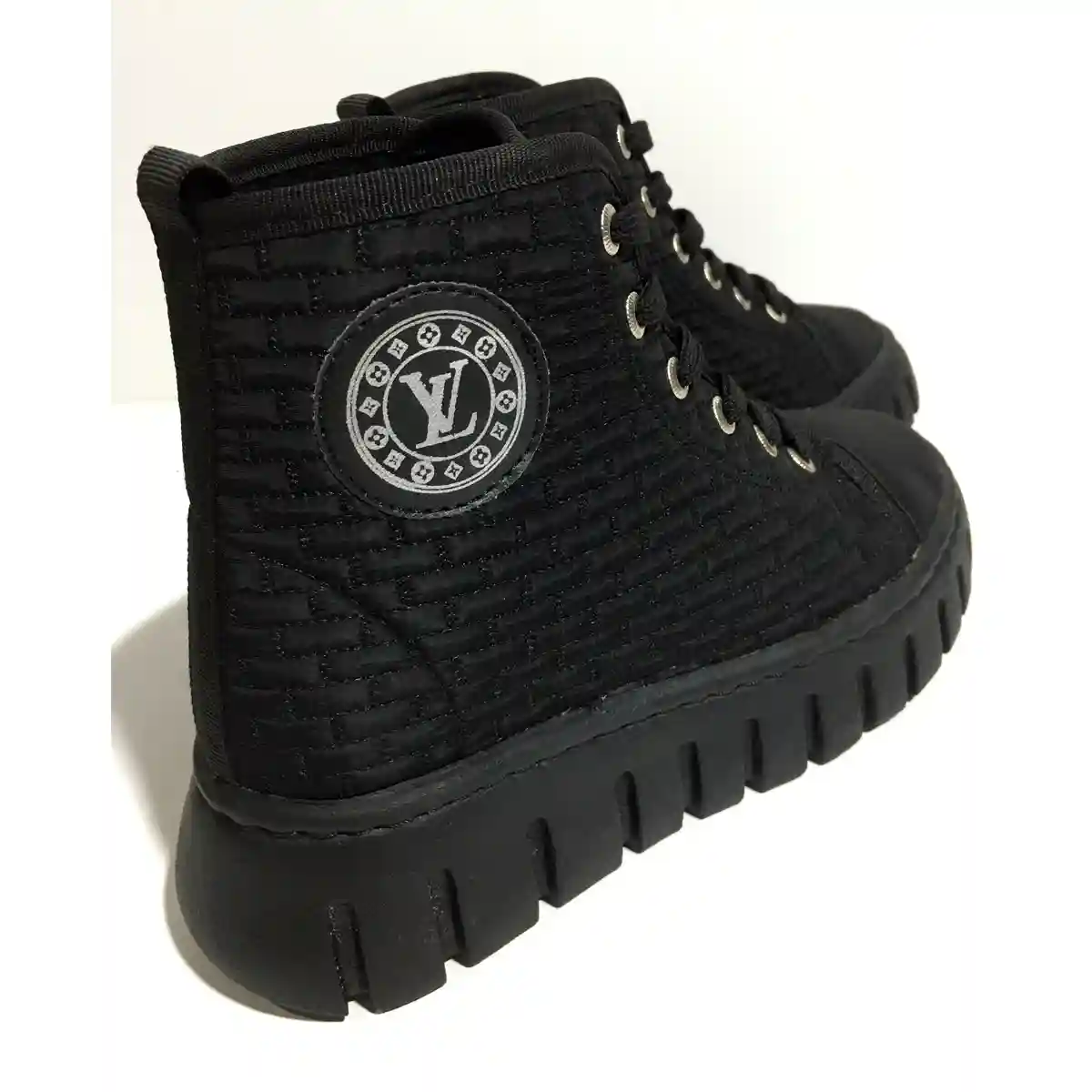 نیم‌بوت دخترانه زنانه کاپشنی ( شمعی ) لویی ویتون lv مشکی