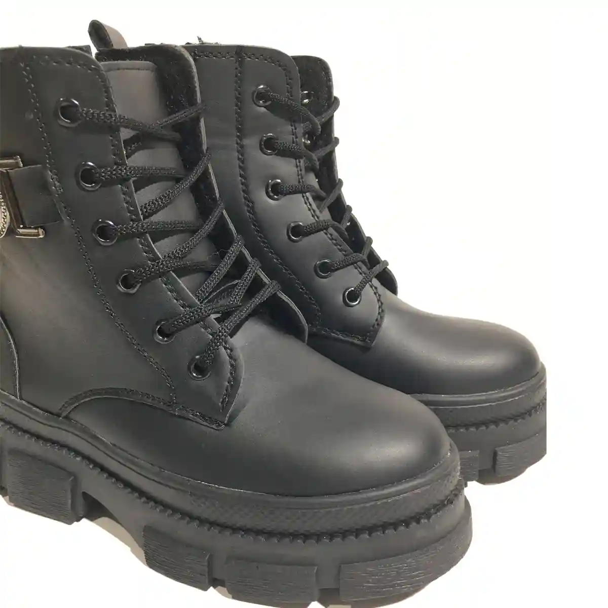 نیم بوت دخترانه زنانه چرم مشکی مات سگکدار