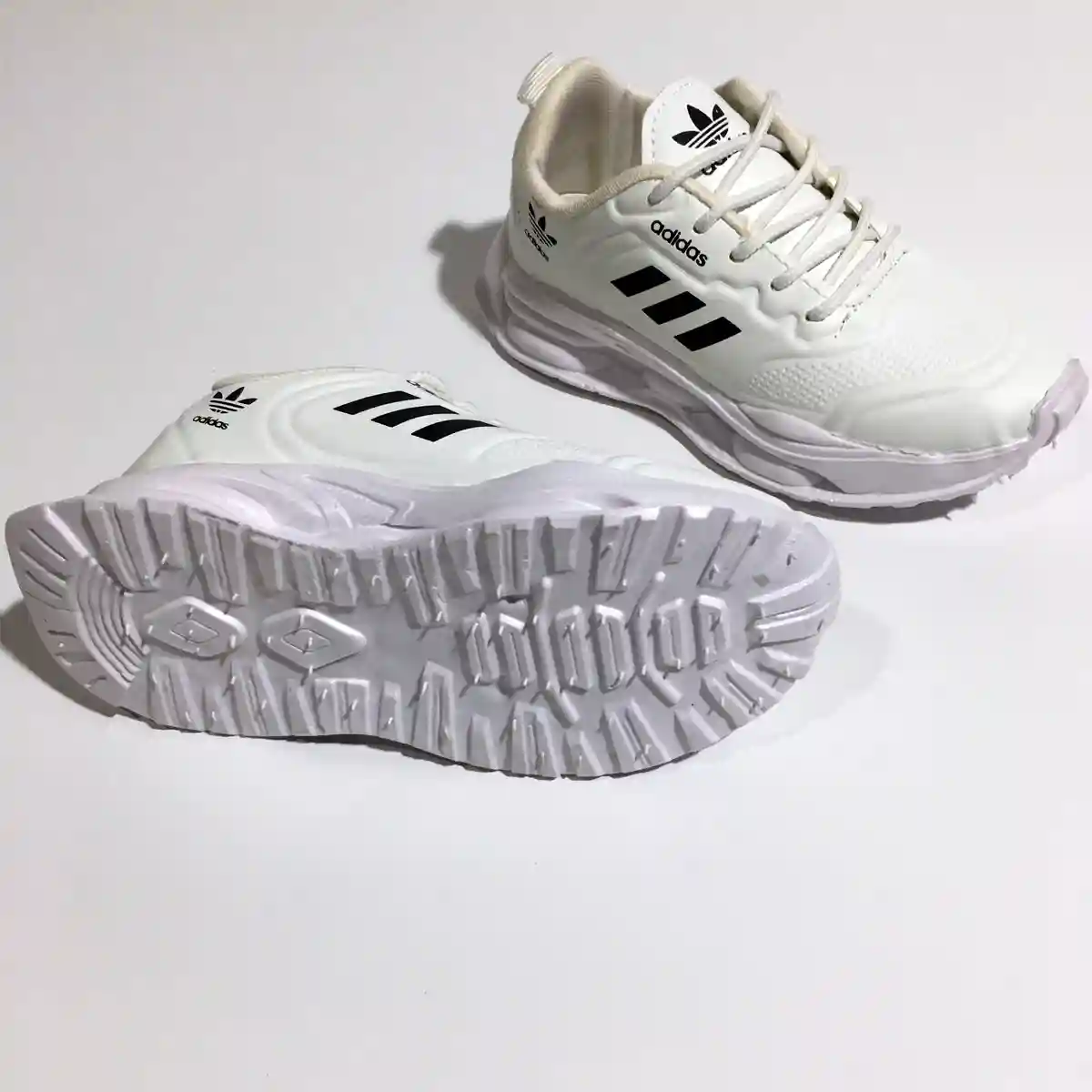 کتونی بچه گانه آدیداس سفید مشکی