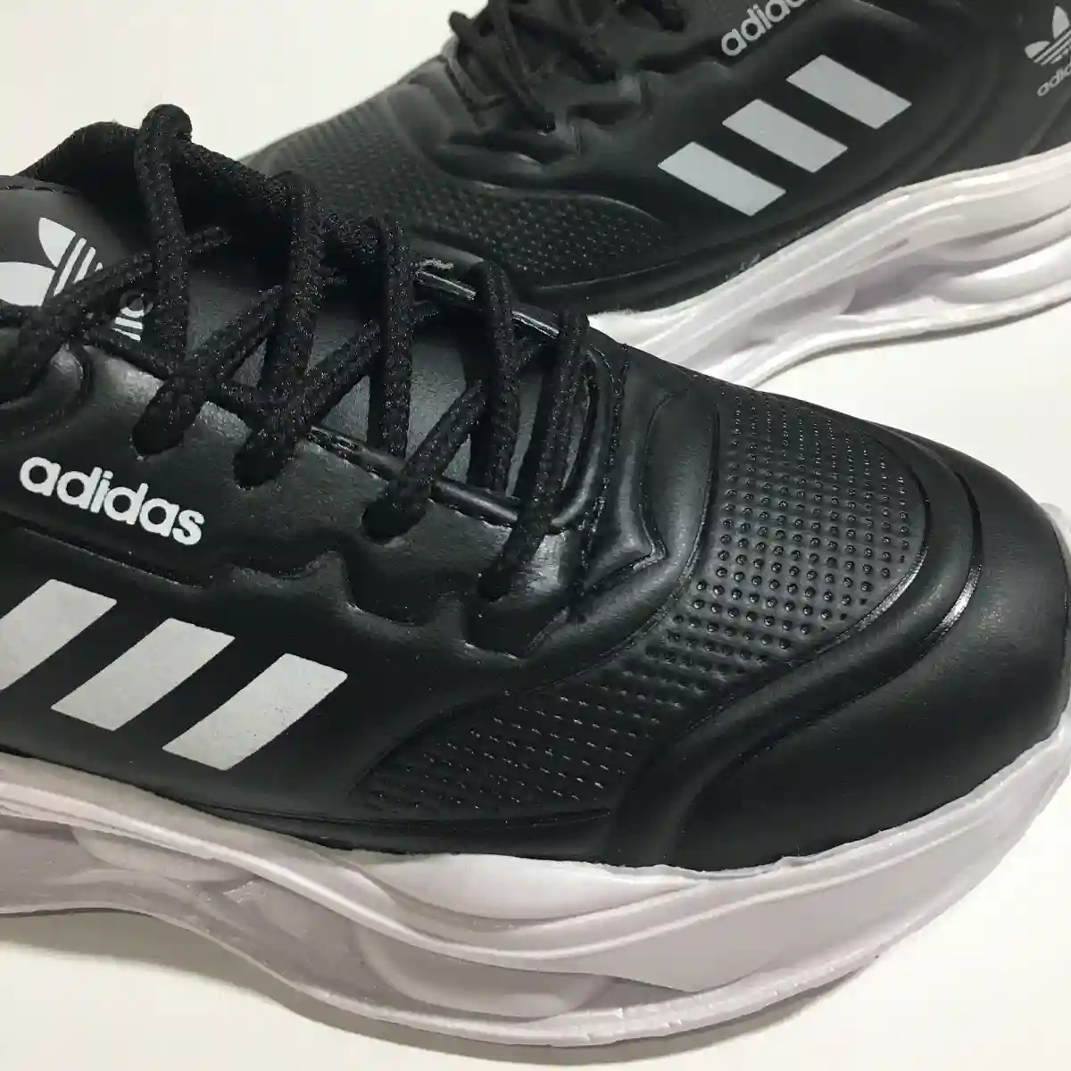 کتونی بچه گانه آدیداس مشکی سفید